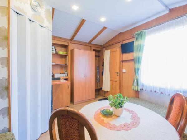 Zacisze,Klonowa 17 Hotel Дзвиржино Екстериор снимка