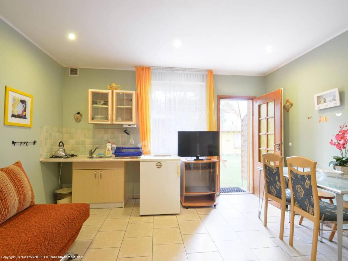 Zacisze,Klonowa 17 Hotel Дзвиржино Екстериор снимка